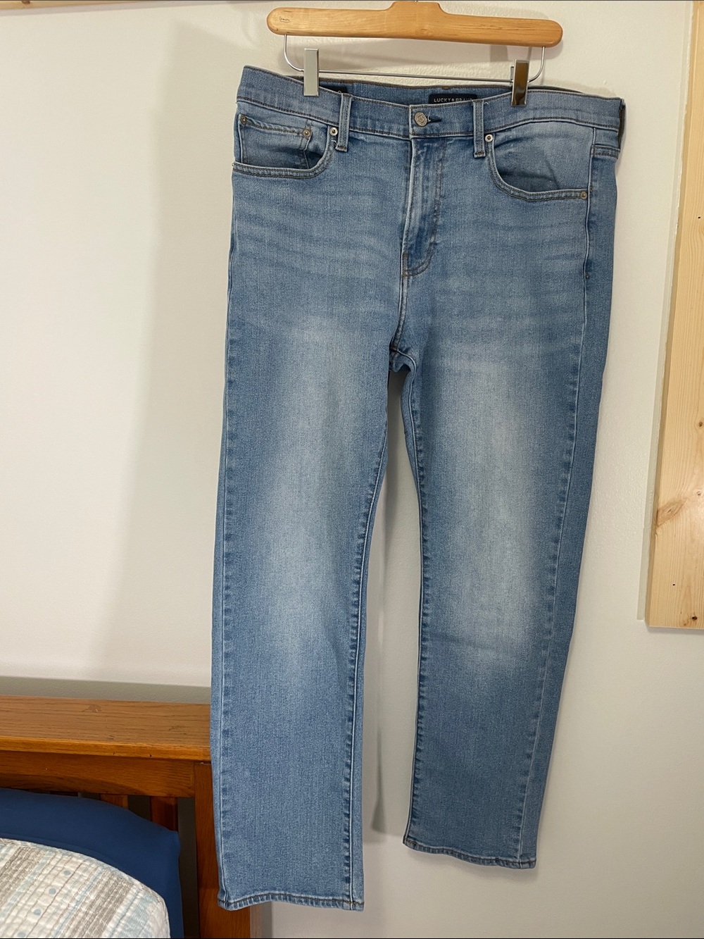 Lucky Brand Men's 34x30 Light Blue Athletic Straight Jeans